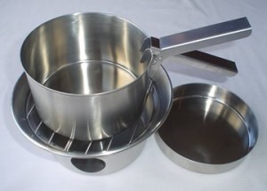 Kelly Kettle Cook Set on kettle base