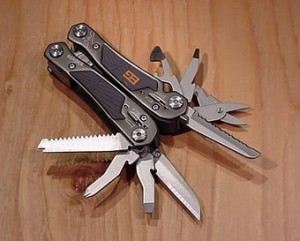 Bear Grylls : Ultimate Multi-Tool