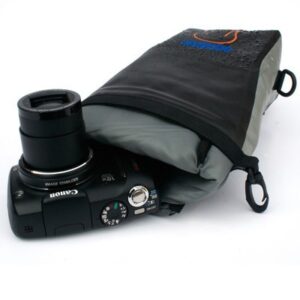 Aquapac 021 : Medium Stormproof Camera Pouch